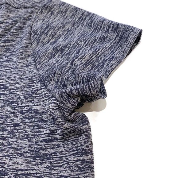 Under Armour V Neck Short Sleeve Tee Activewear Top Blue Gray Women’s S - Picture 5 of 9